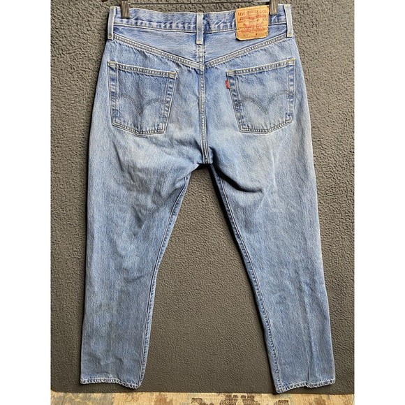 Vintage Y2K Levi's 501 Button Fly Denim Jeans (measured 32x34) Light Wash - Picture 15 of 16